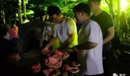 学校吵架吃瓜事件视频,一场吃瓜群众的围观与反思