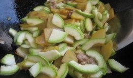 煮角瓜吃有什么好处吗视频,煮角瓜的营养益处大盘点