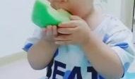 吃哈密瓜视频儿歌,欢唱儿歌中的甜蜜时光