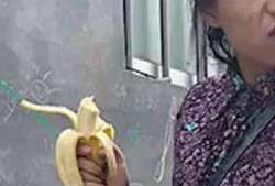 吃瓜让人哭的视频,一起见证吃瓜引发的感人瞬间