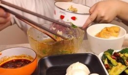 大饼摸鱼吃瓜图片搞笑视频