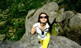 爬山吃瓜女孩视频大全,爬山吃瓜女孩视频大全，揭秘网络红人幕后故事