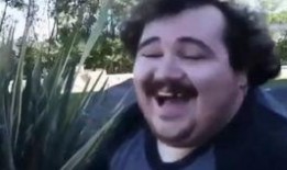 老大爷砍瓜吃视频,老大爷砍瓜吃，传承民间生活智慧