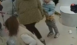 有人吵架吃瓜现场视频大全,吃瓜群众围观吵架大合集