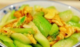 水瓜能不能炒鸡蛋吃呢视频,家常美食新尝试