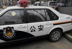 开警车吃白瓜视频,一场别开生面的夏日警民互动