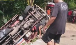 周围吃瓜群众视频真实,吃瓜群众视频记录下的真实瞬间