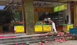 水果店吵架吃瓜视频大全,吃瓜群众围观吵架视频大盘点