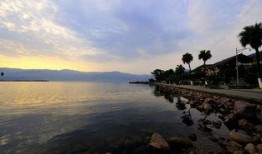 泸山邛海吃瓜视频,探寻四川美食与自然风光的完美融合