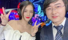 内娱吃瓜解说女博主视频,揭秘娱乐圈幕后故事