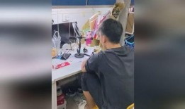 看别人亲吻吃瓜视频,甜蜜瞬间引发网友热议